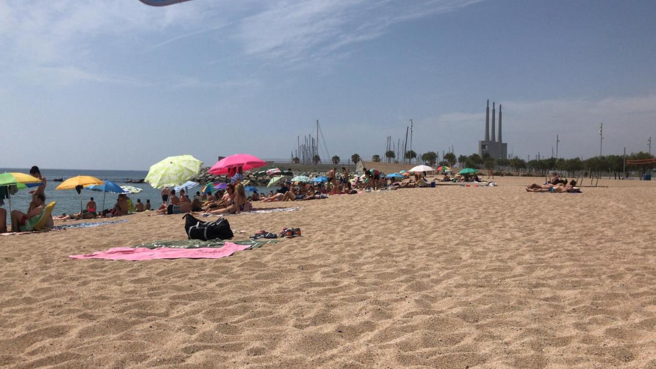 Hospedaje Dado De Baja Badalona Zewnętrze zdjęcie