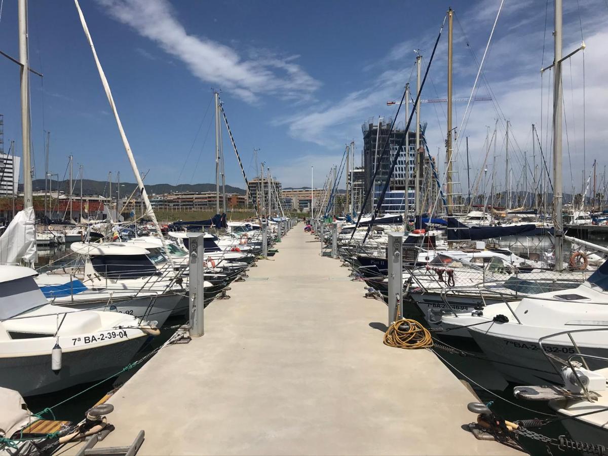 Hospedaje Dado De Baja Badalona Zewnętrze zdjęcie
