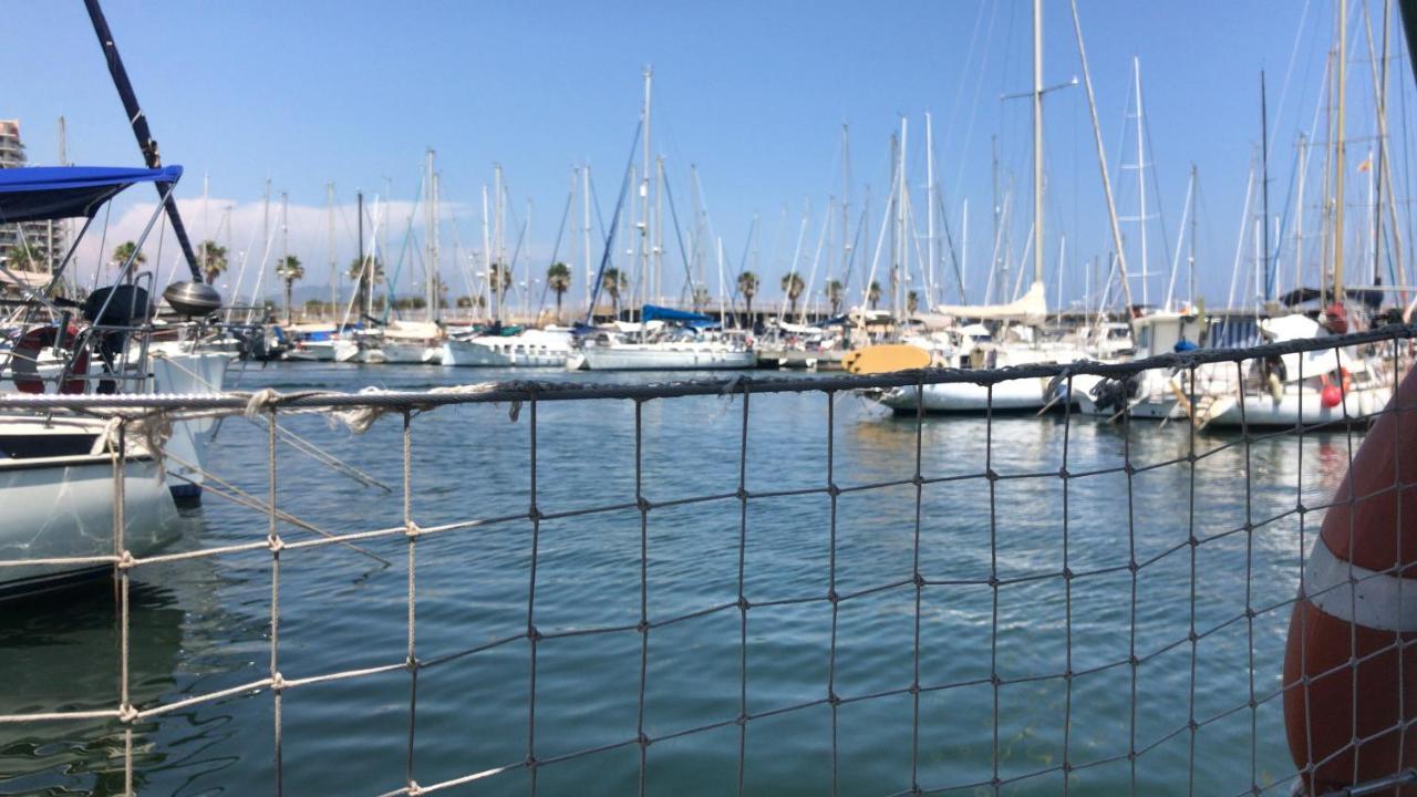 Hospedaje Dado De Baja Badalona Zewnętrze zdjęcie