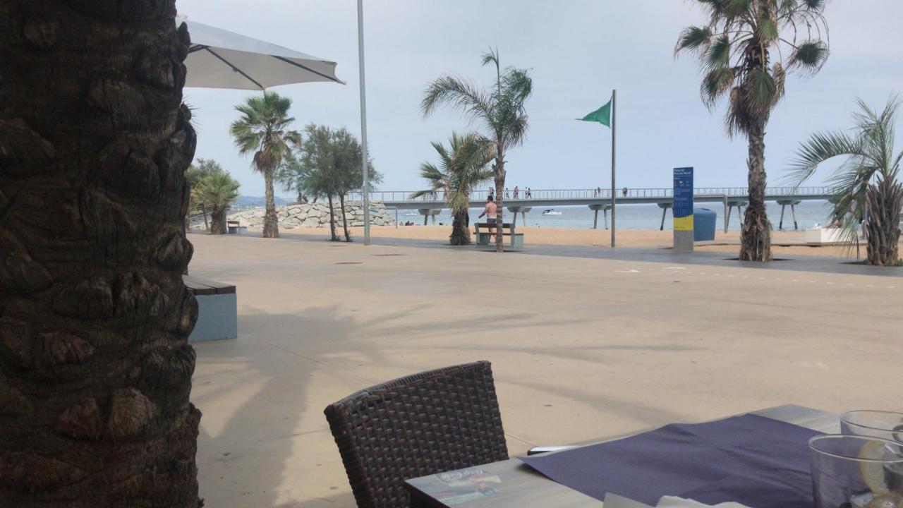 Hospedaje Dado De Baja Badalona Zewnętrze zdjęcie