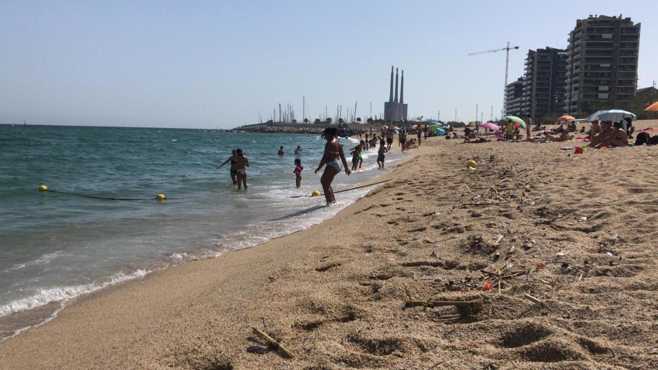 Hospedaje Dado De Baja Badalona Zewnętrze zdjęcie