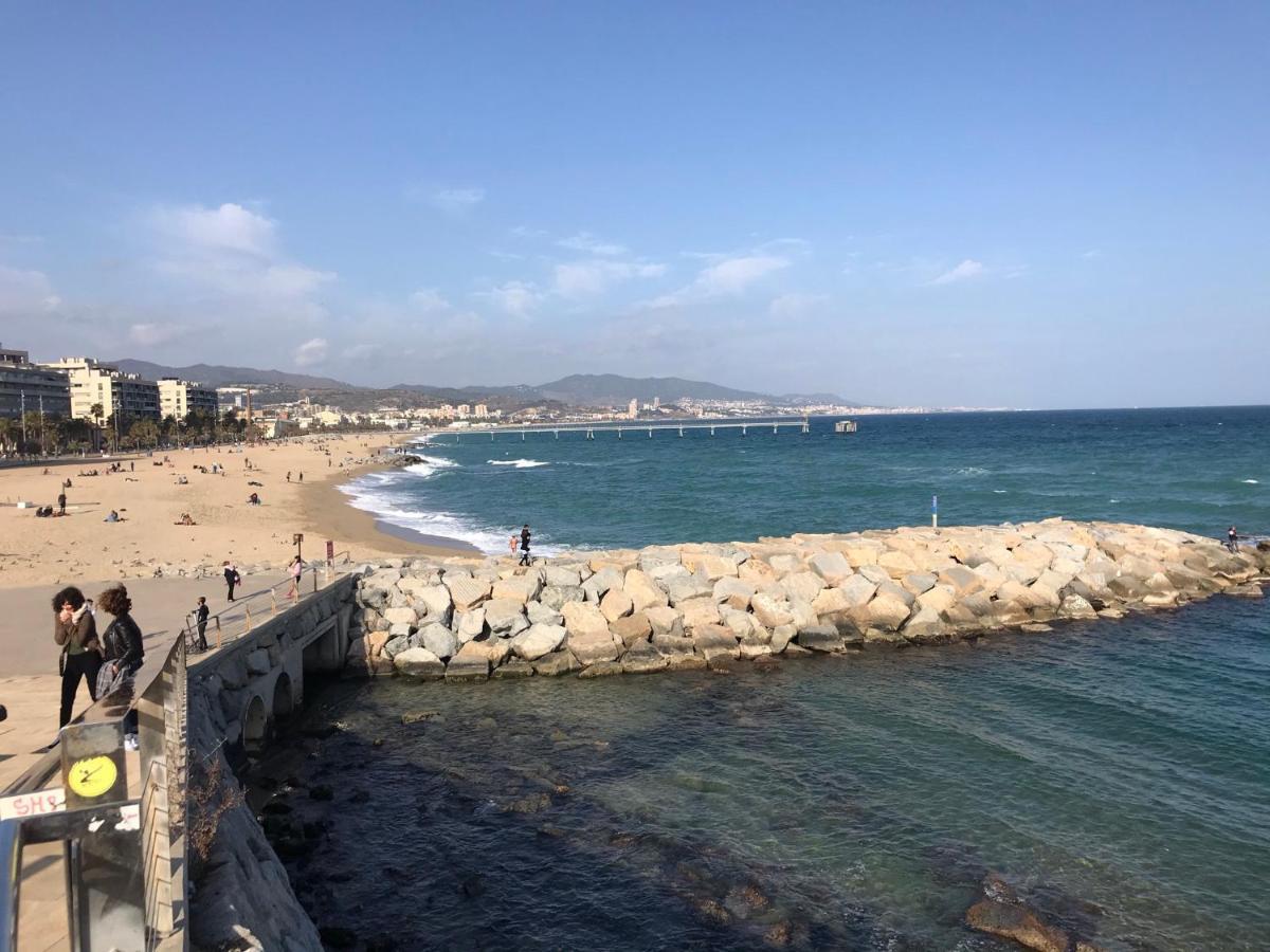 Hospedaje Dado De Baja Badalona Zewnętrze zdjęcie
