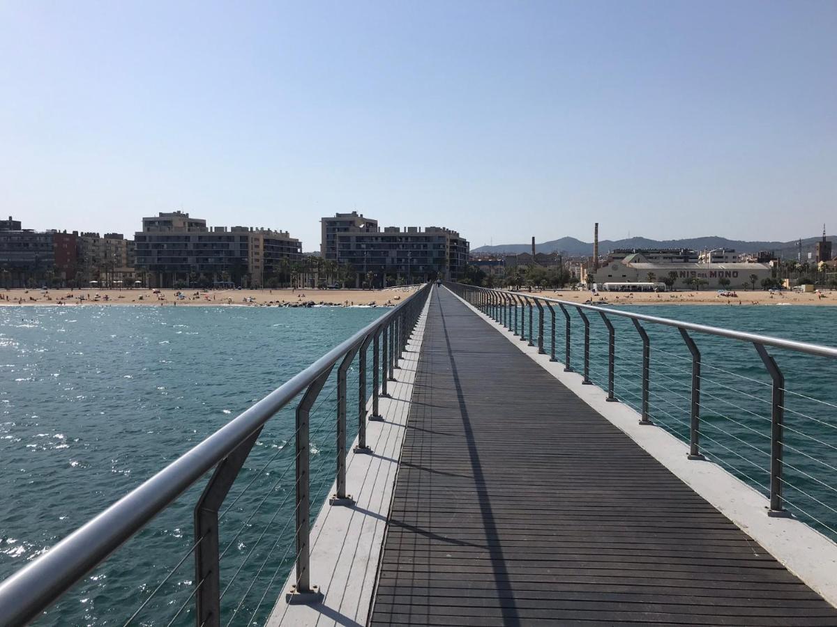 Hospedaje Dado De Baja Badalona Zewnętrze zdjęcie