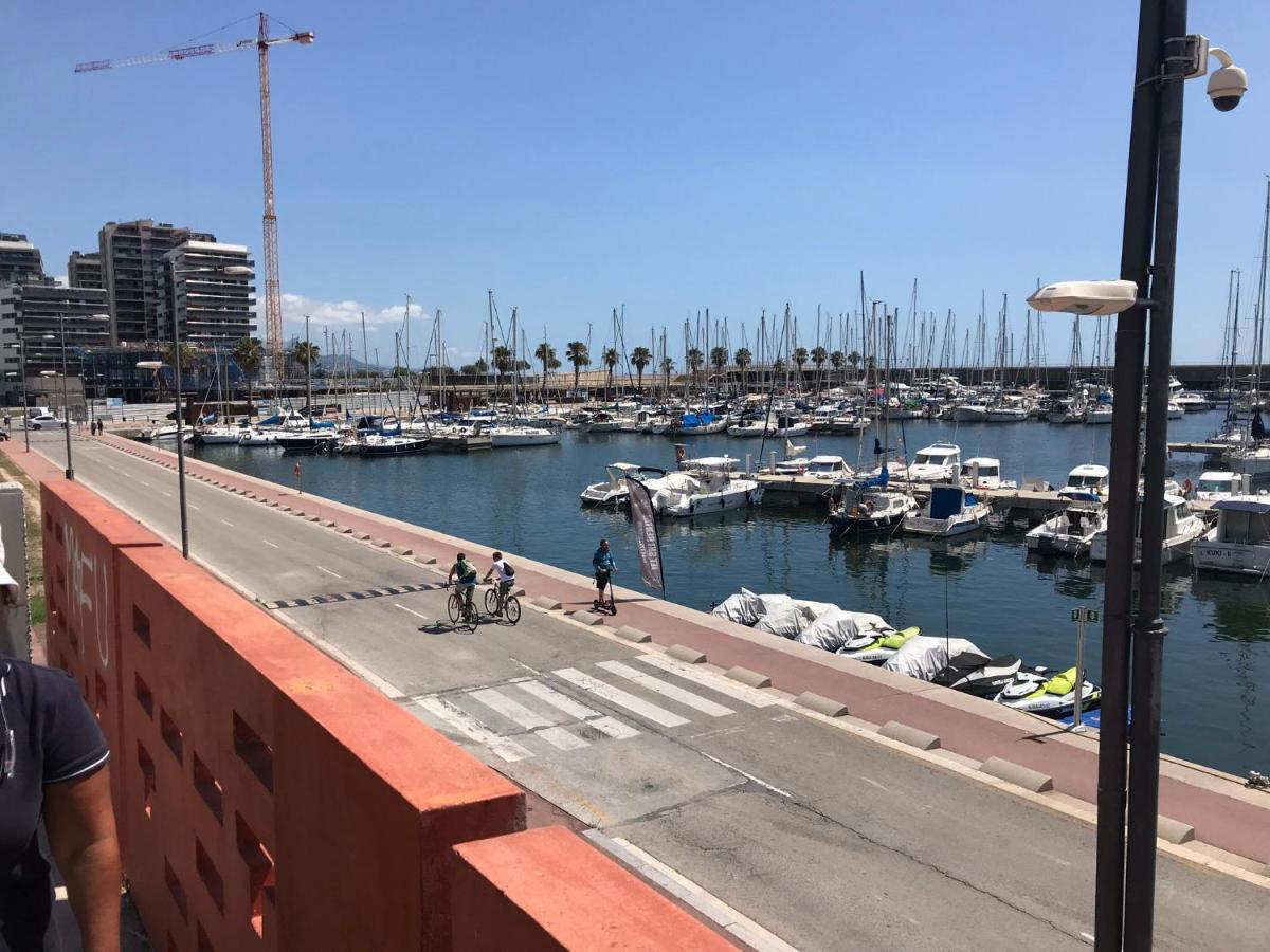 Hospedaje Dado De Baja Badalona Zewnętrze zdjęcie